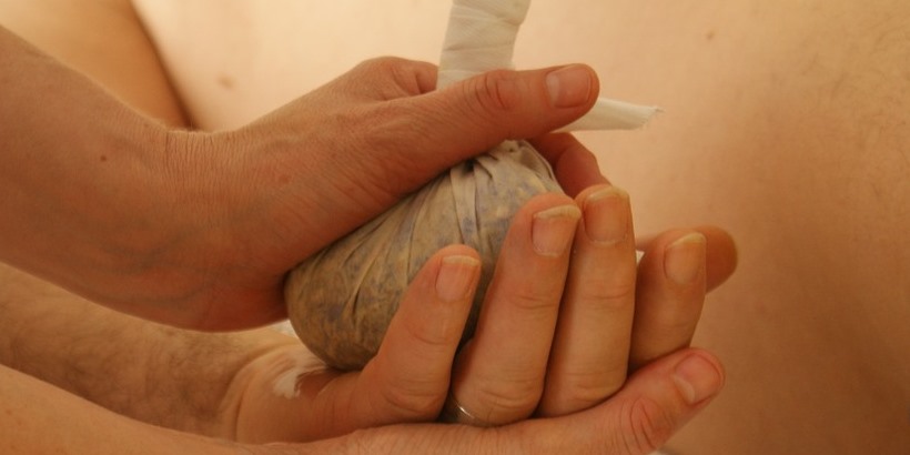 Thai Herbal Ball Compress Massage Courses in Bangkok