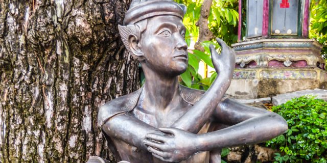 The Rue-Si Dat Ton Hermit Statues at the Wat Pho Temple in Bangkok