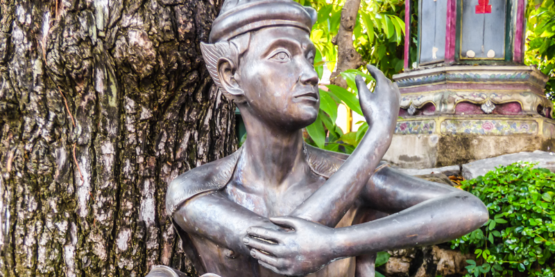 Rue-Si Dat Ton Hermit Statue at the Wat Pho Temple in Bangkok