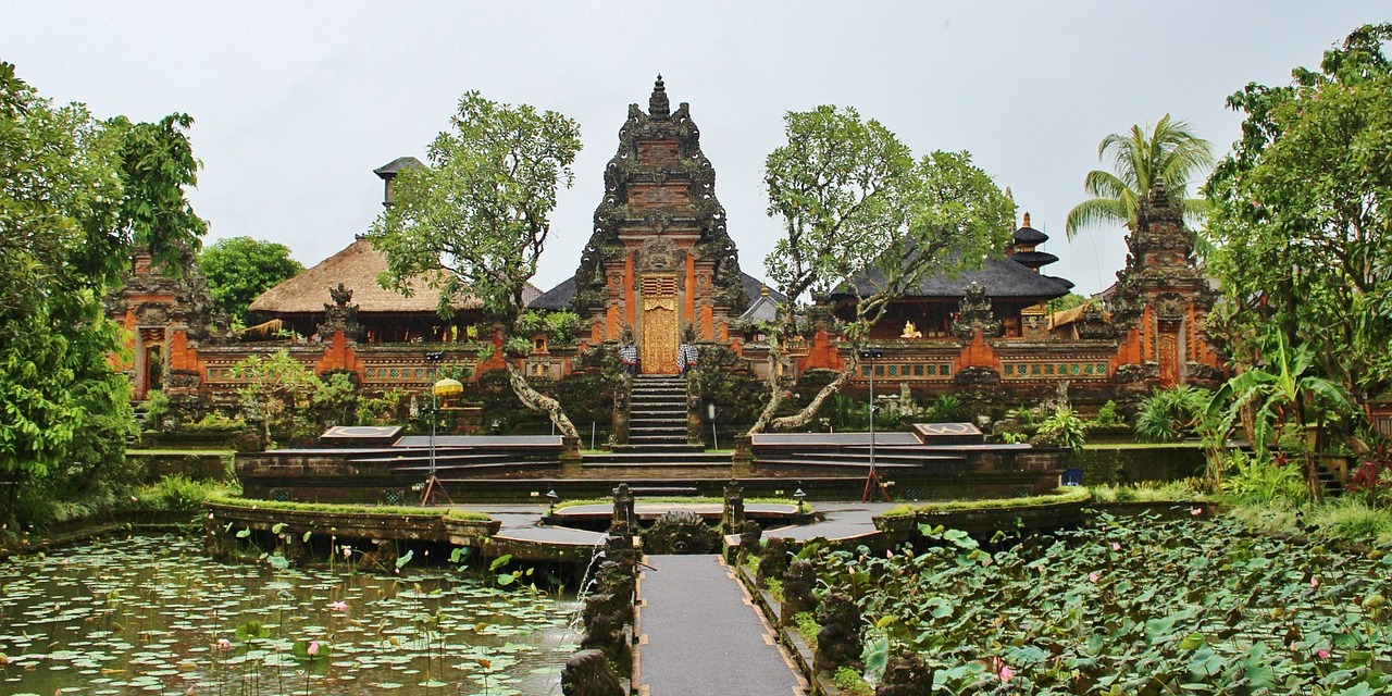 Thai Massage Retreats, Courses, and Workshops on Bali