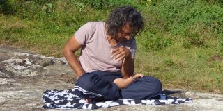 thai-self-massage