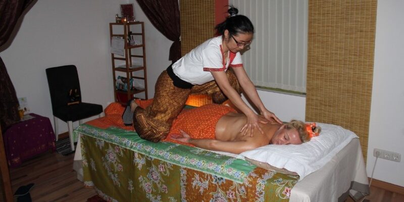 Massage Therapy for Back Pains