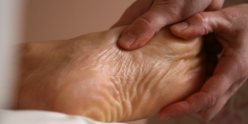 Reflexology, Acupressure, and the Sen Sib Energy Lines