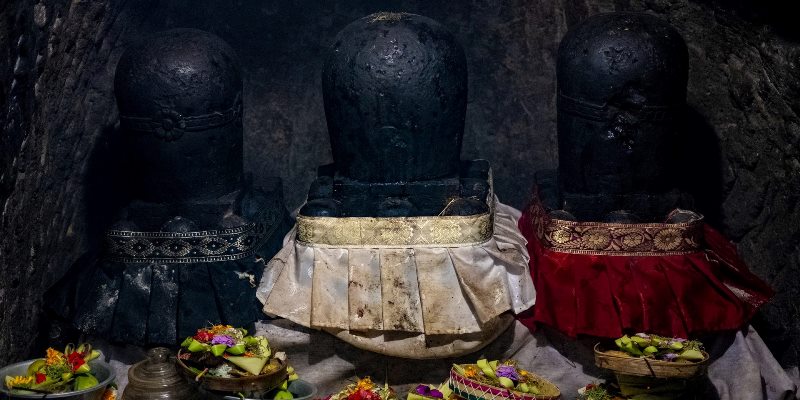 Lingam Worship and Honoring Explained | Tantra and Neo-Tantra