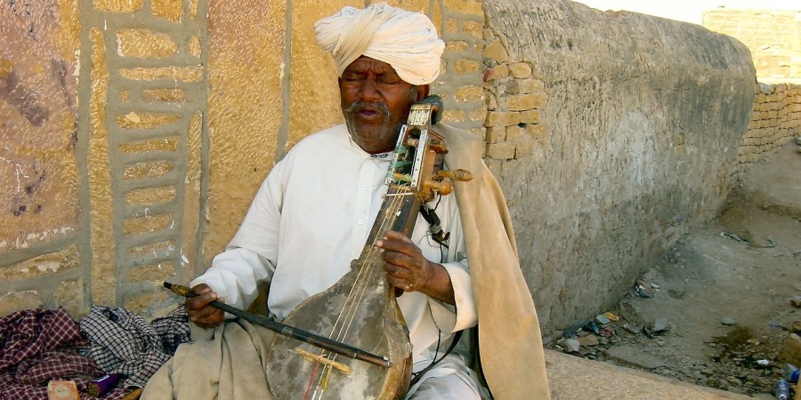 Kirtan Yoga | Chanting with Indian Musical Instruments