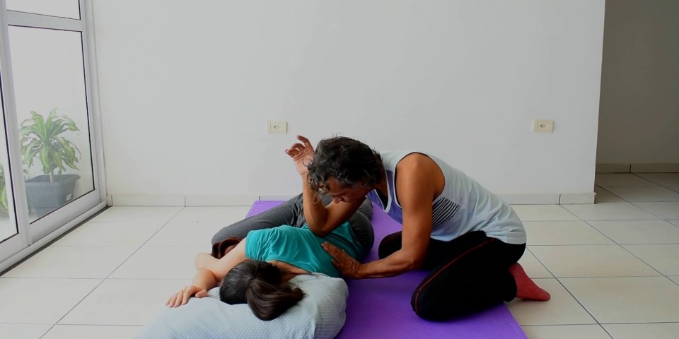 Sequencing in the Side-Lying Position | Thai Massage