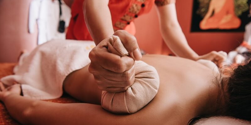 Thai Hot Herbal Compress Massage | Luk Pra Kob