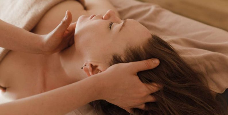 What to Expect from a Lesbian Massage?