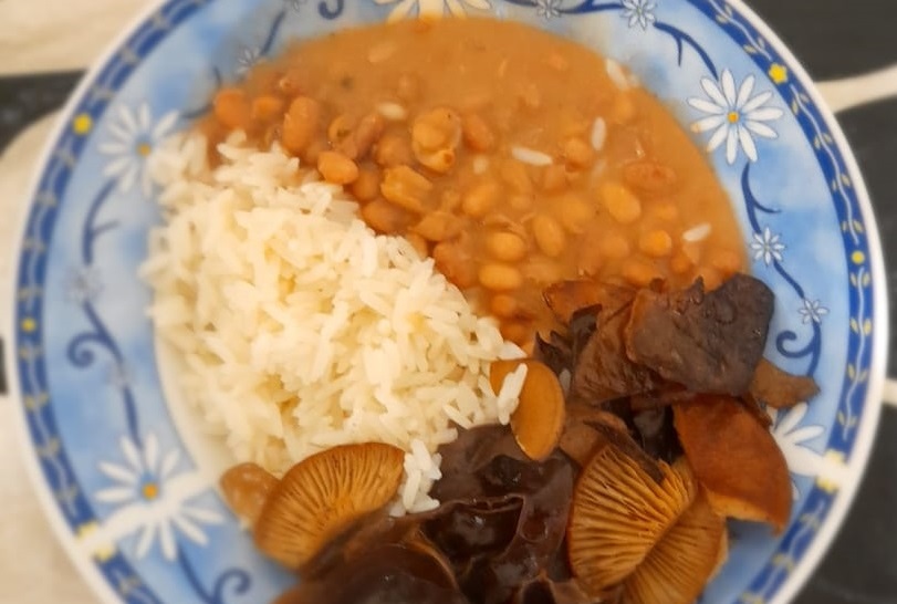 Mushroom dinner - Rice, beans, and three types of mushrooms