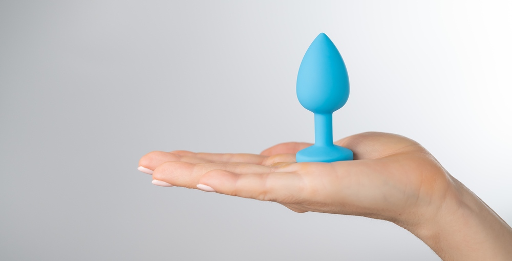 Butt Plug in hand