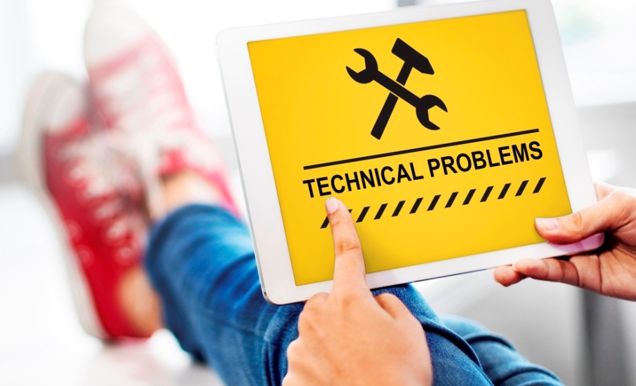 Guy behind pad and not working website