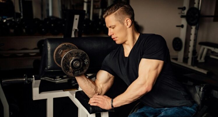 How Nutrition and Supplementation Work Together in Muscle Development