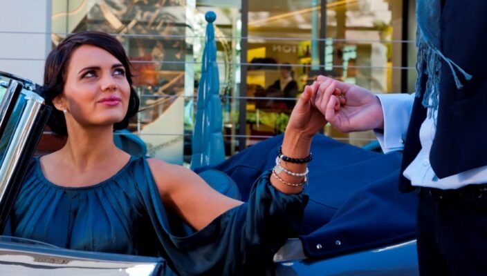 Love – Business or Pleasure?