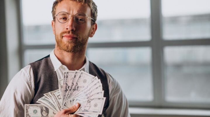 Moneymaxxing – Improving Desirability Through Wealthmaxxing Moneymaxxing – Improving Desirability Through Wealthmaxxing