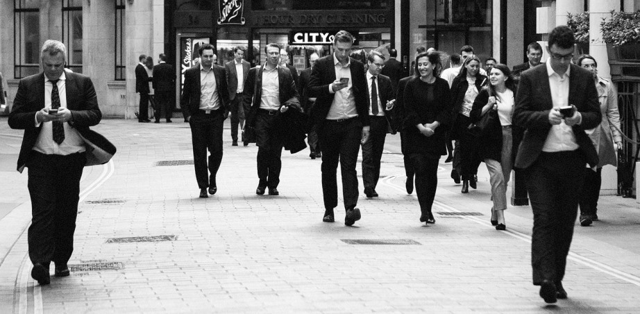 People hurrying to work